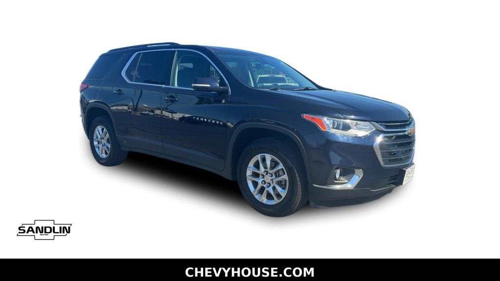 2020 Chevrolet Traverse LT Cloth in Midnight Blue Metallic — front three-quarter view