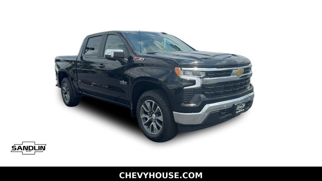 2026 Chevrolet Silverado 1500 LT in Black — front three-quarter view