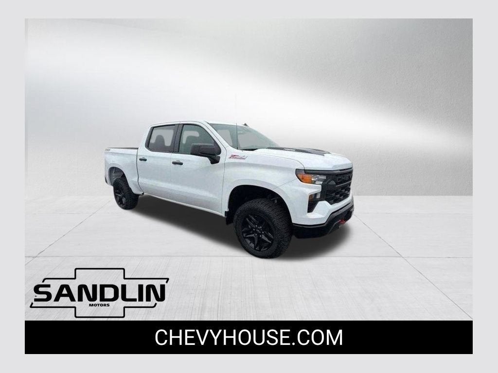 2026 Chevrolet Silverado 1500 Custom Trail Boss in Summit White — front three-quarter view